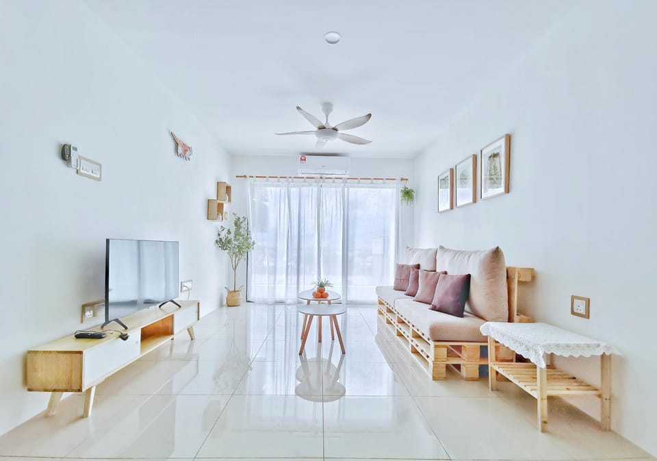 Living room, Seating area, fireplace
