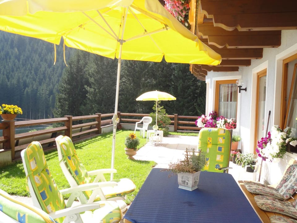 Property building, Balcony/Terrace