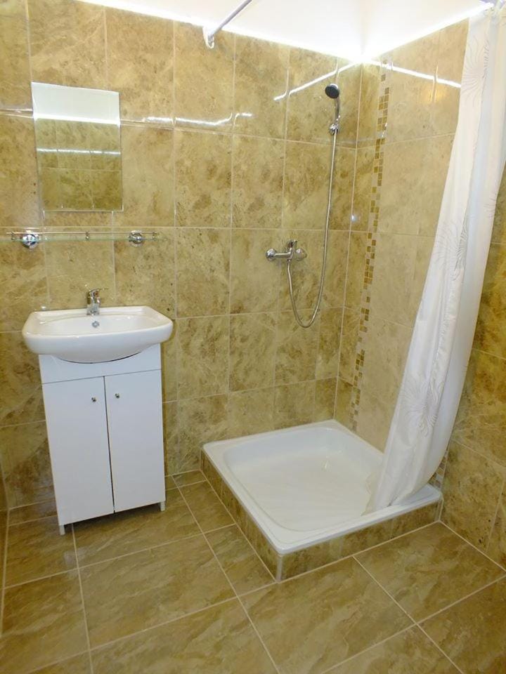Shower, Bathroom