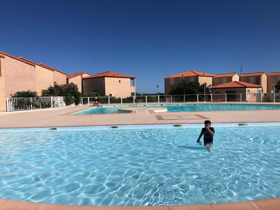 Swimming pool, Swimming pool, children