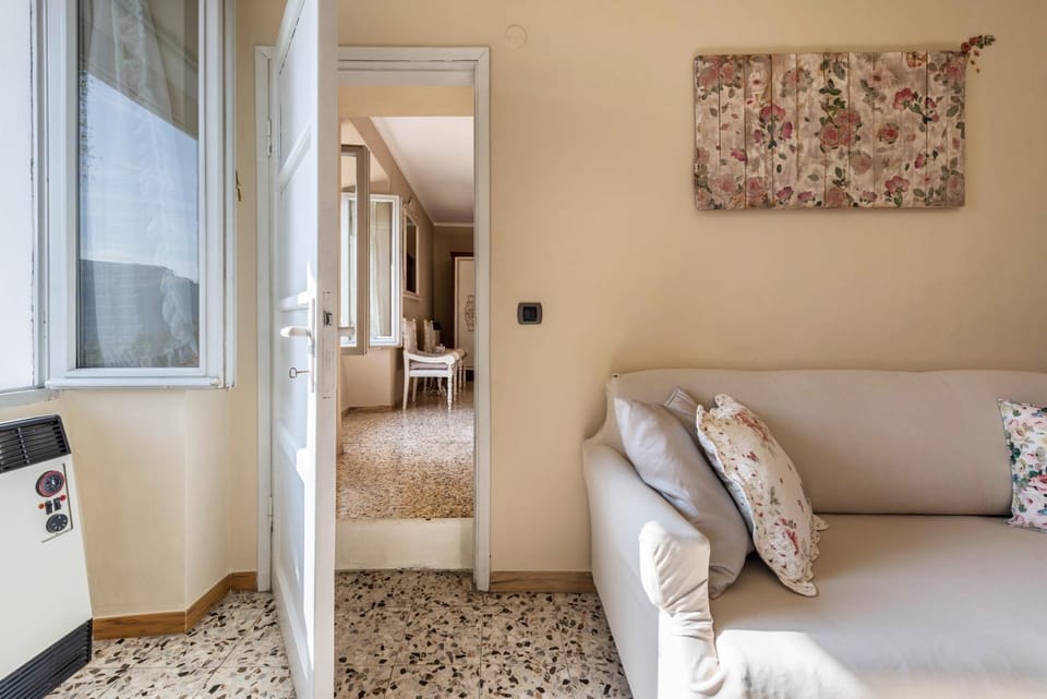 Living room, Bedroom