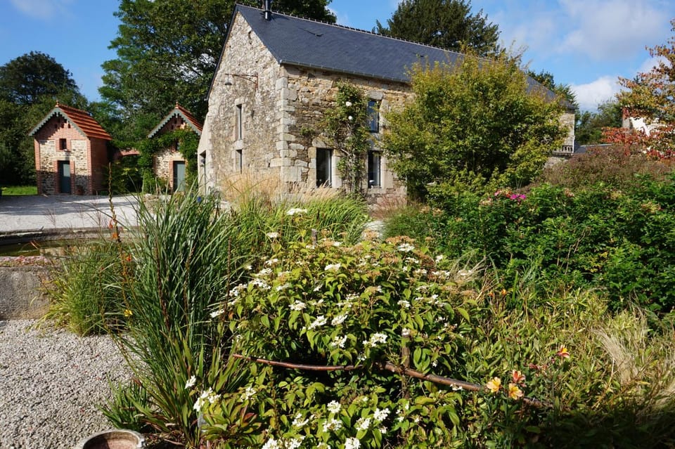 Facade/entrance, Garden, Garden