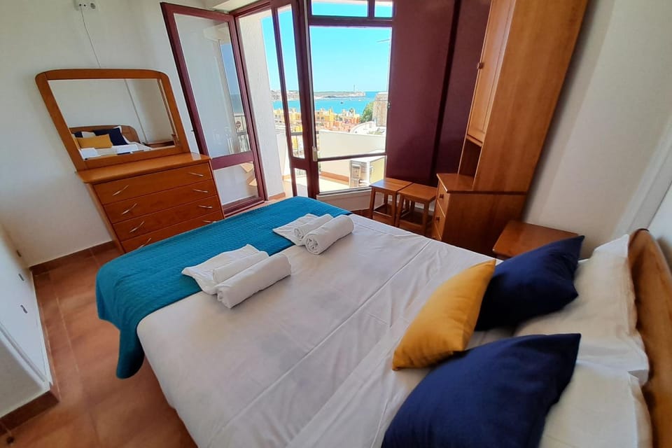 Fortaleza Sea-View w Balcony by LovelyStay Apartment in Portimao