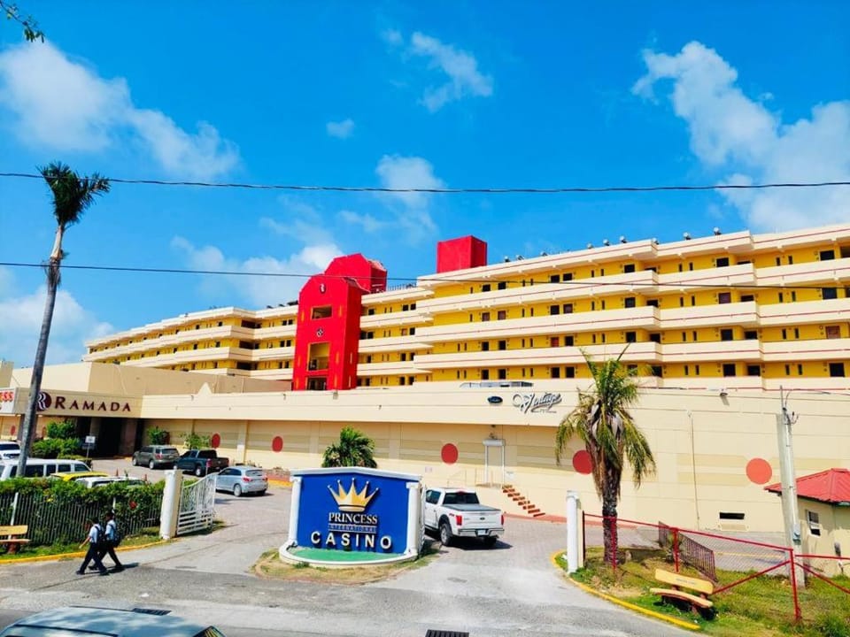 Property building, Evening entertainment, Location