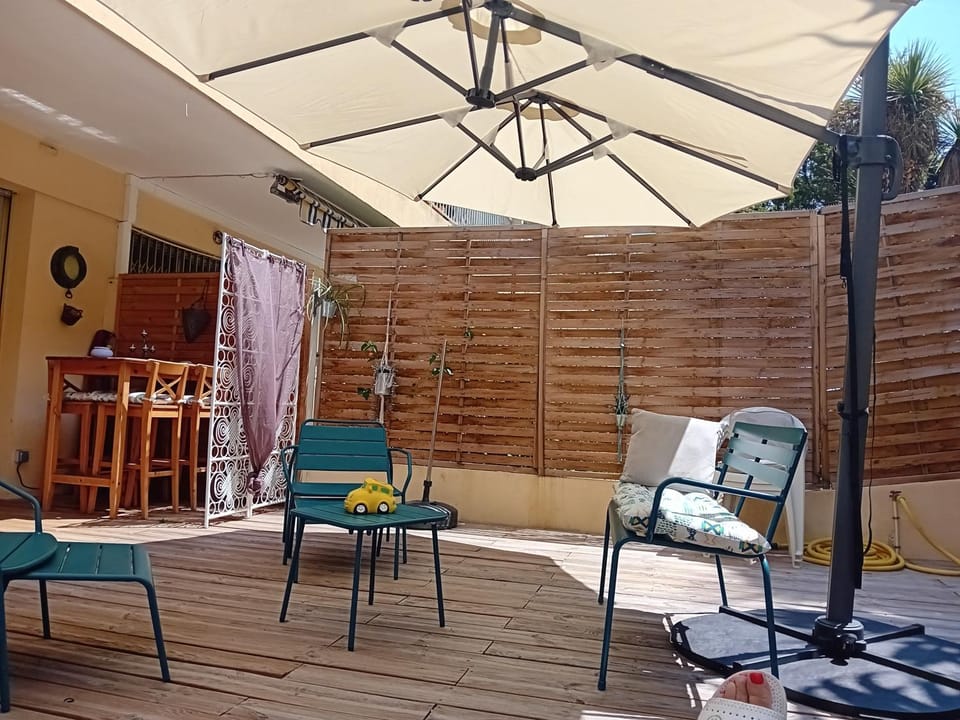 NICE- GAIRAUT - JARDIN PRIVE- GRAND F1 LUMINEUX-Piscine Collective Apartment in Nice