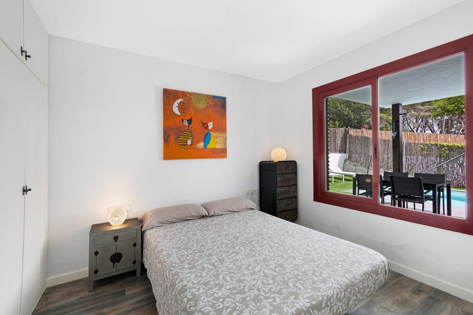 Living room, Bedroom
