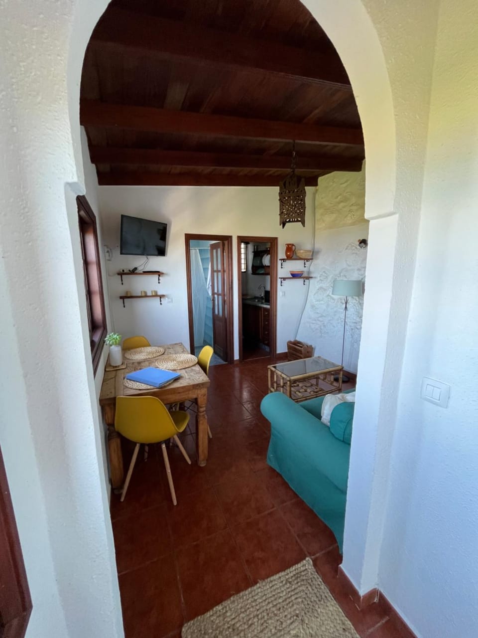 TV and multimedia, Living room, Dining area