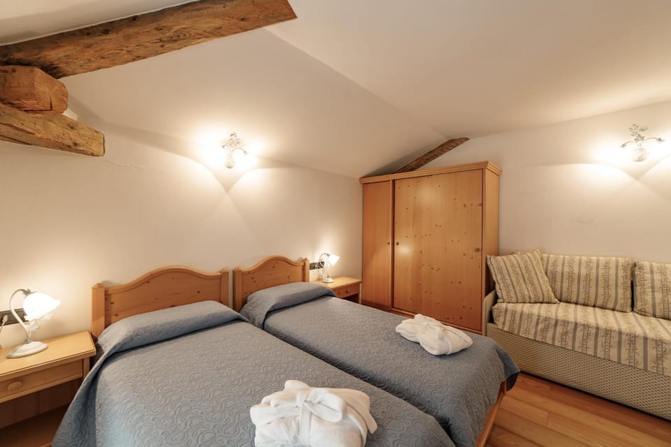 Bed, Photo of the whole room, Bedroom, towels, wardrobe