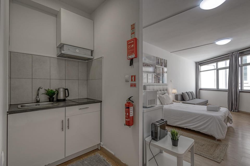 Travel & Live Aliados Apartment Apartment in Porto