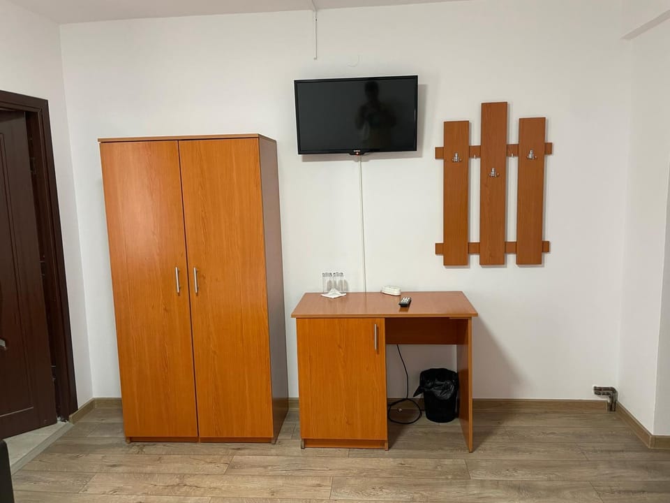 TV and multimedia, furniture