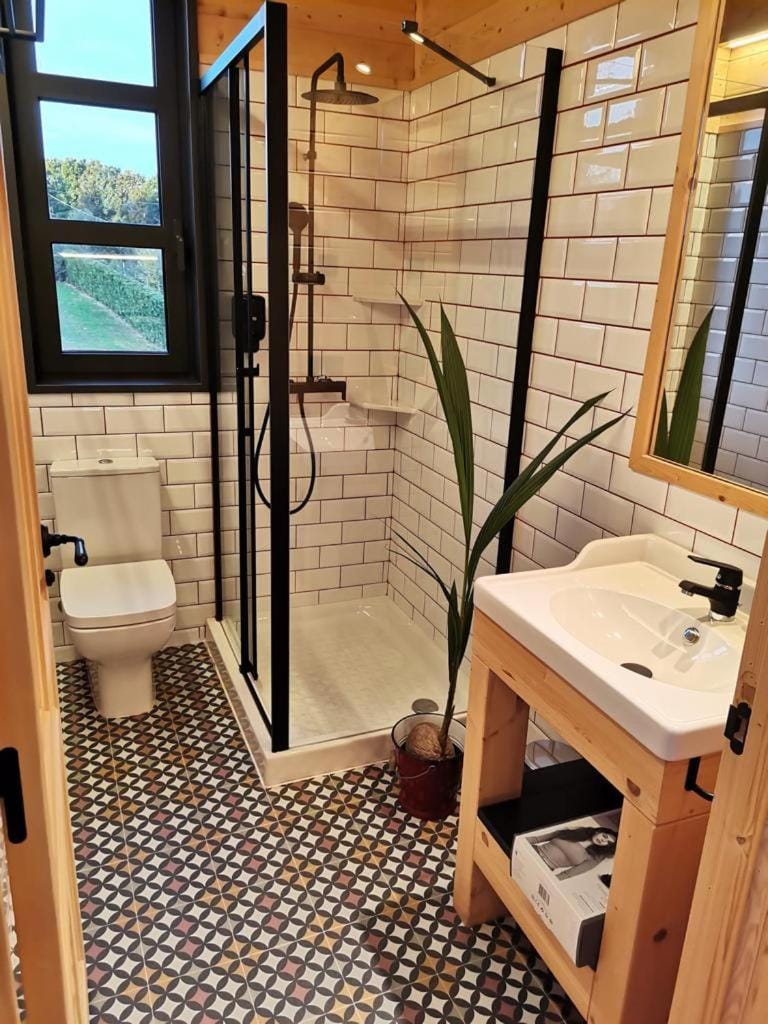 Shower, Bathroom