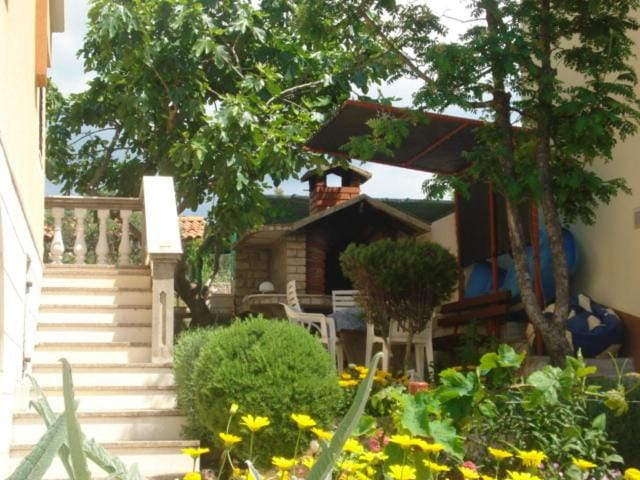 Facade/entrance, Garden