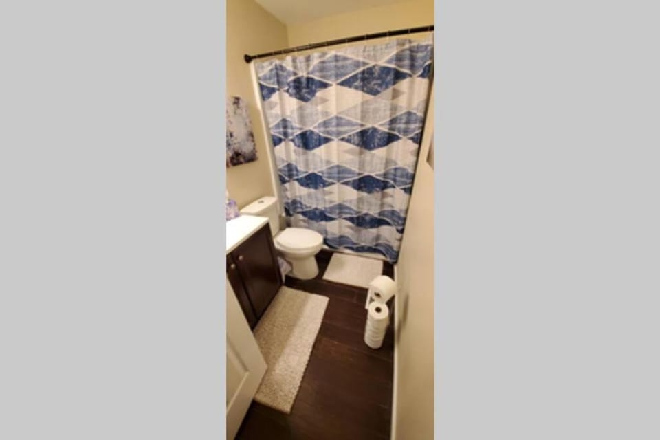 Shower, Toilet, Bathroom, Bath
