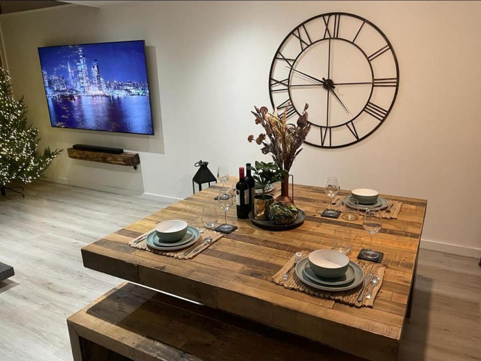 Living room, Dining area, Dinner