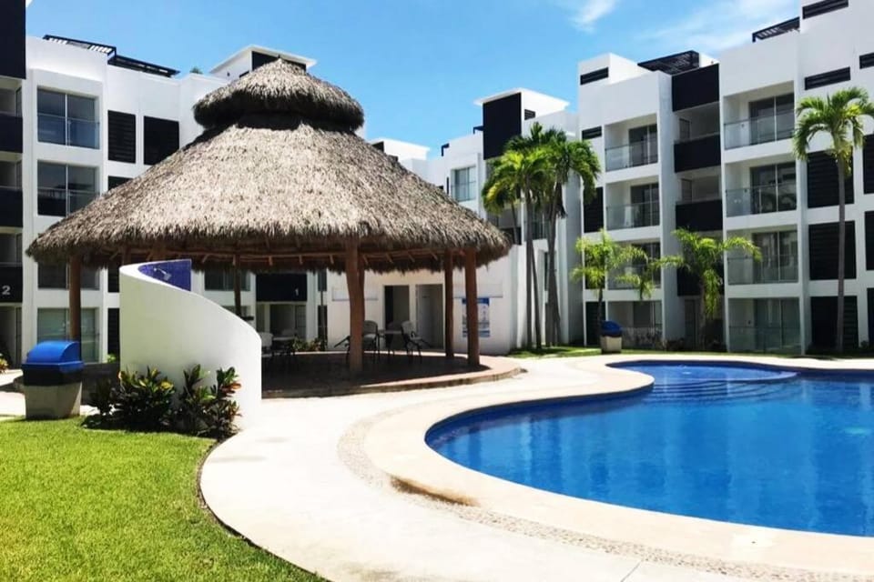 Property building, Swimming pool