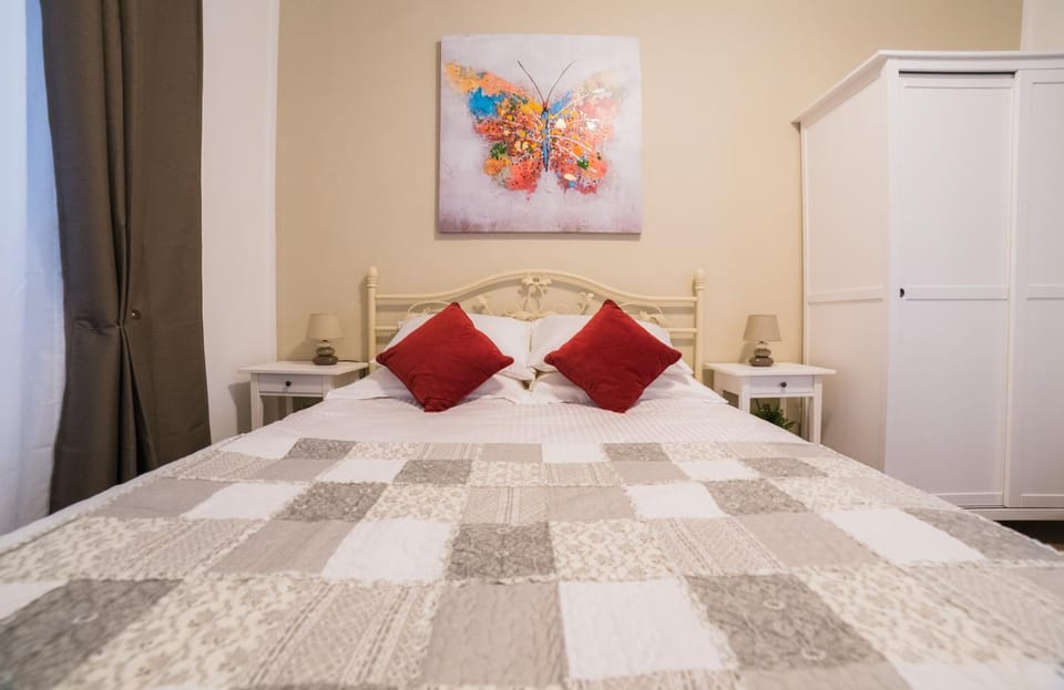 Bed, Bedroom