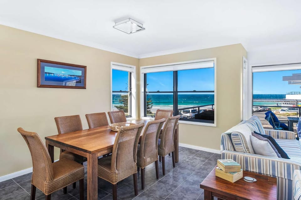 Dining area, Sea view