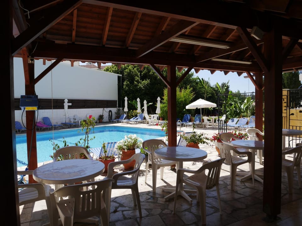 Kozis Hotel Apartments Apartment hotel in Poli Crysochous