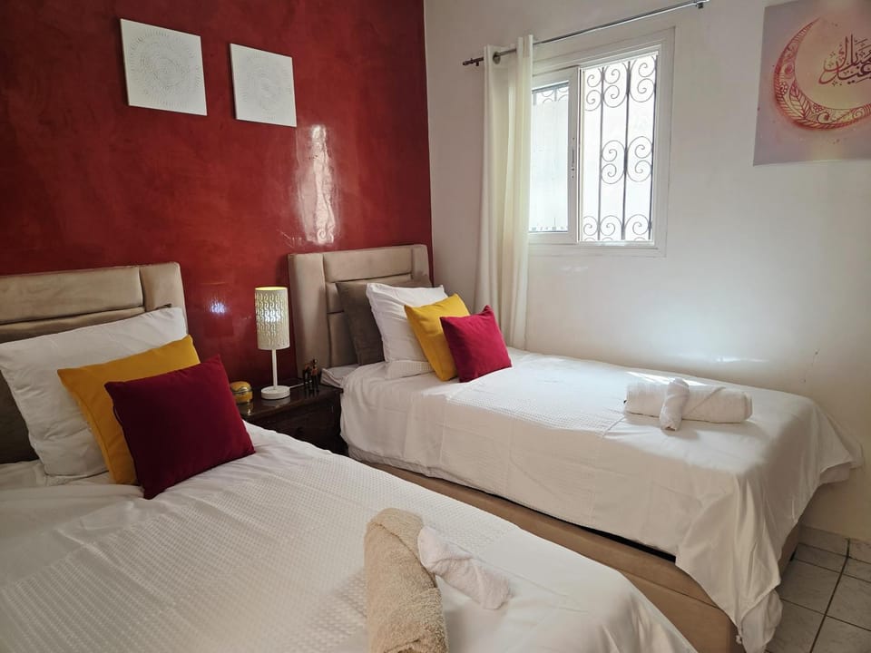 Photo of the whole room, Bedroom