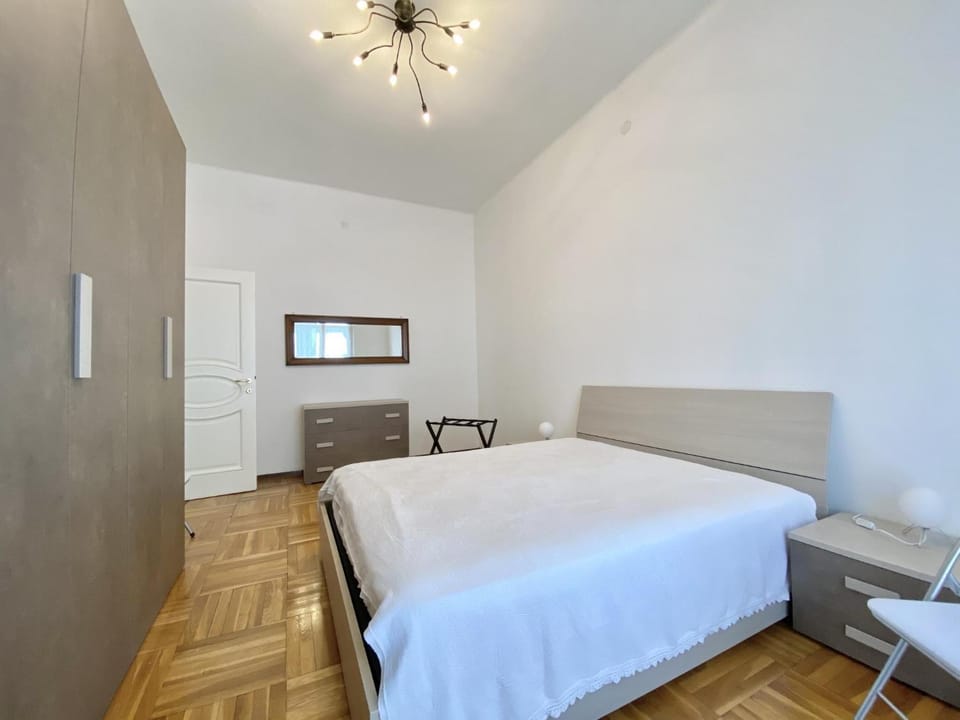 Property building, Bedroom