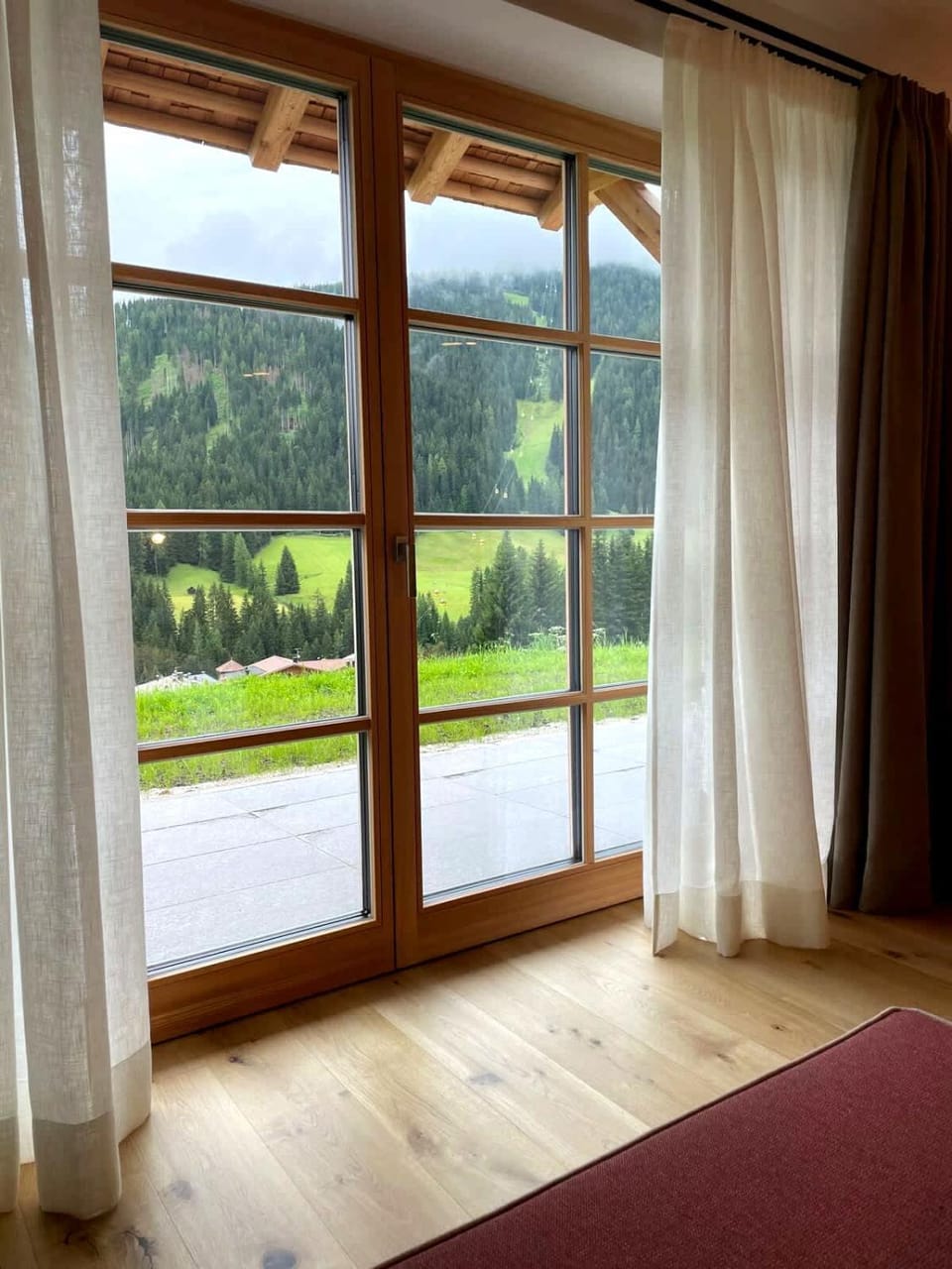 Surrounded by green - Luxury Chalet at the foot of the Dolomites Apartment in La Villa