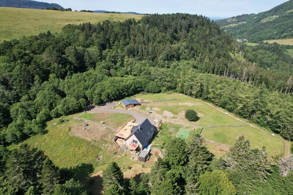 Property building, Natural landscape, Bird's eye view, Mountain view