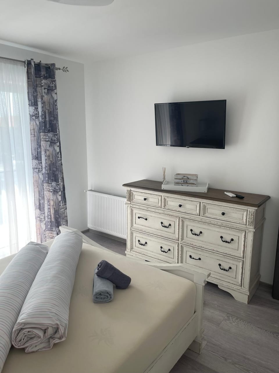 TV and multimedia, Bedroom, internet