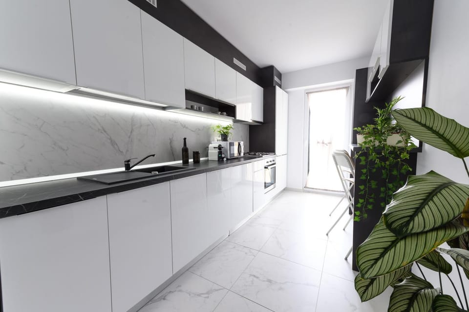 Kitchen or kitchenette, kitchen