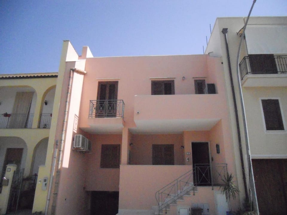 CASE COLOMBO E MATTARELLA by Trerose Properties - Appartamenti centrali con wi-fi e posto auto privato gratuito Apartment in San Vito Lo Capo