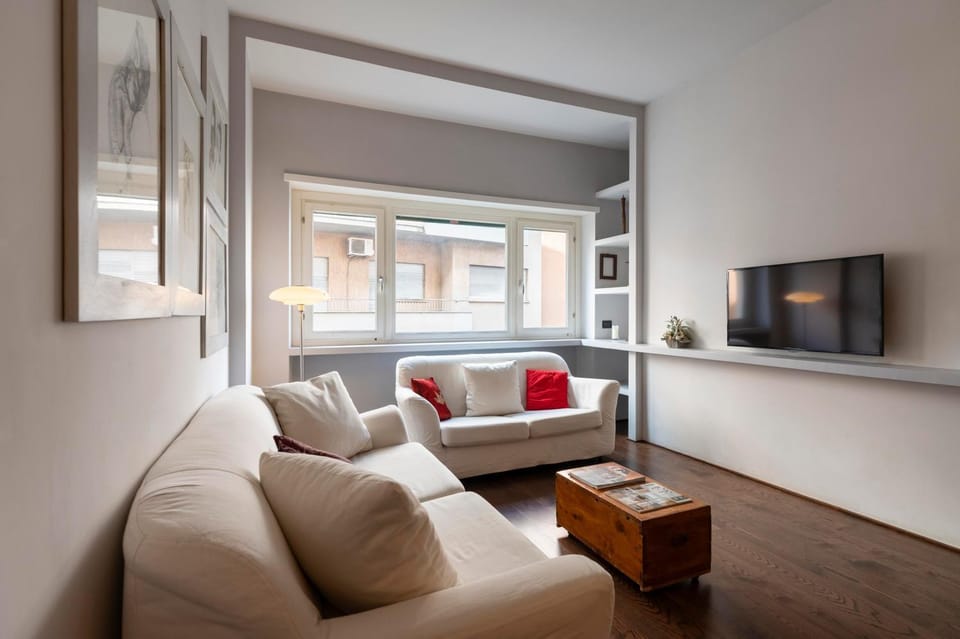TV and multimedia, Living room, Seating area