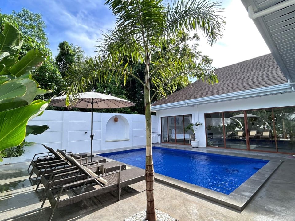 Patio, Garden view, Pool view, Swimming pool