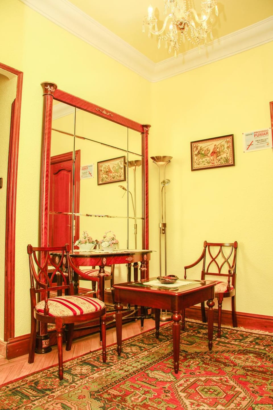 Lounge or bar, Seating area