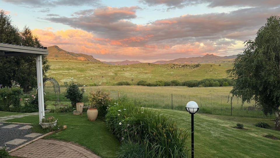 Natural landscape, Garden view, Mountain view