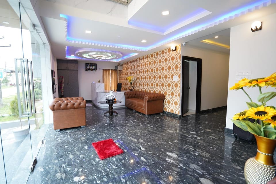 DC comforts Hotel in Chikmagalur