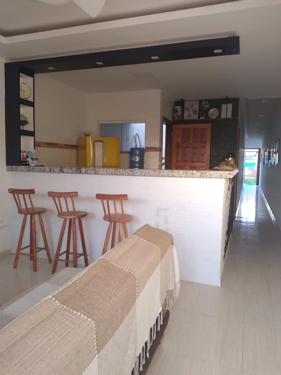 Coffee/tea facilities, Kitchen or kitchenette, Living room, Decorative detail, kitchen