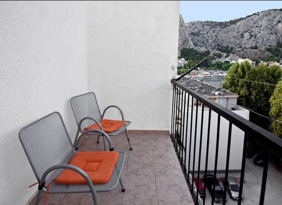 Apartment near sandy beach Apartment in Split-Dalmatia County