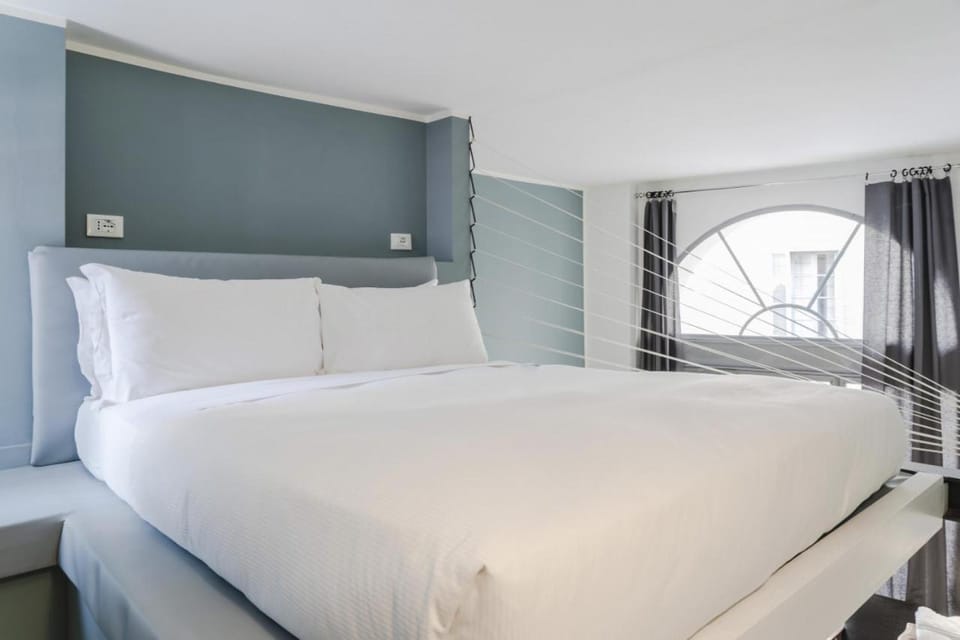 San Babila Apartment in Milan