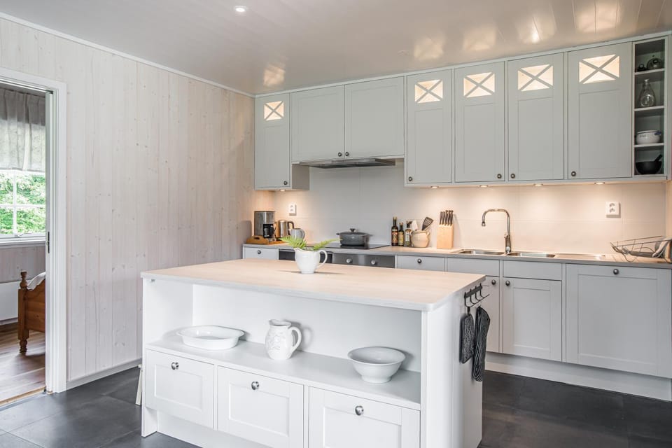 Solar Lake Cottage Apartment in Västra Götaland County