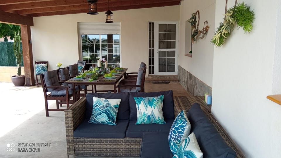 Patio, Dining area