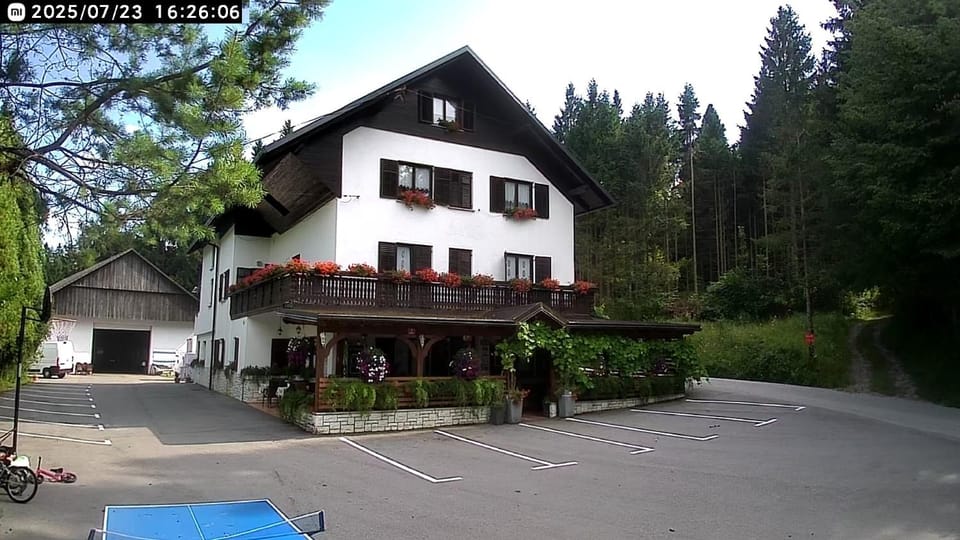 apartma fortuna kmečki hram Apartment in Slovenia
