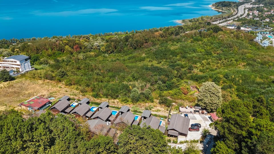 Property building, Natural landscape, View (from property/room), View (from property/room), City view, City view, Garden view, Garden view, Lake view, Lake view, Mountain view, Mountain view, Pool view, Pool view