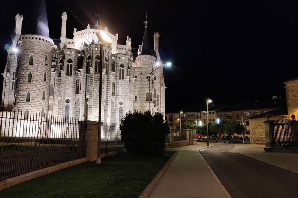 Nearby landmark