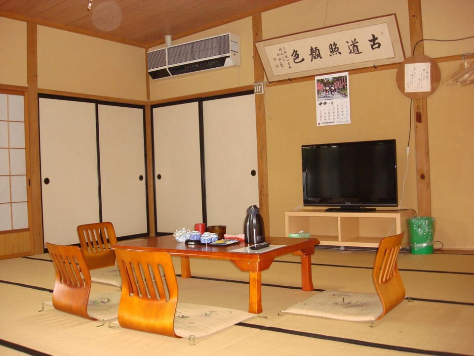 Shukubo Kanbayashi Katsukane Bed and Breakfast in Japan