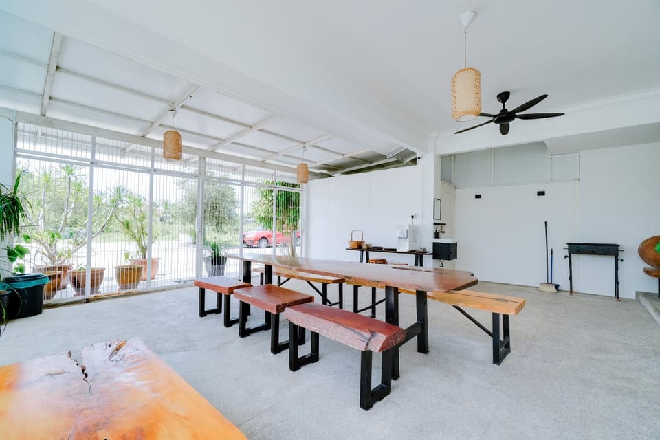 Seating area