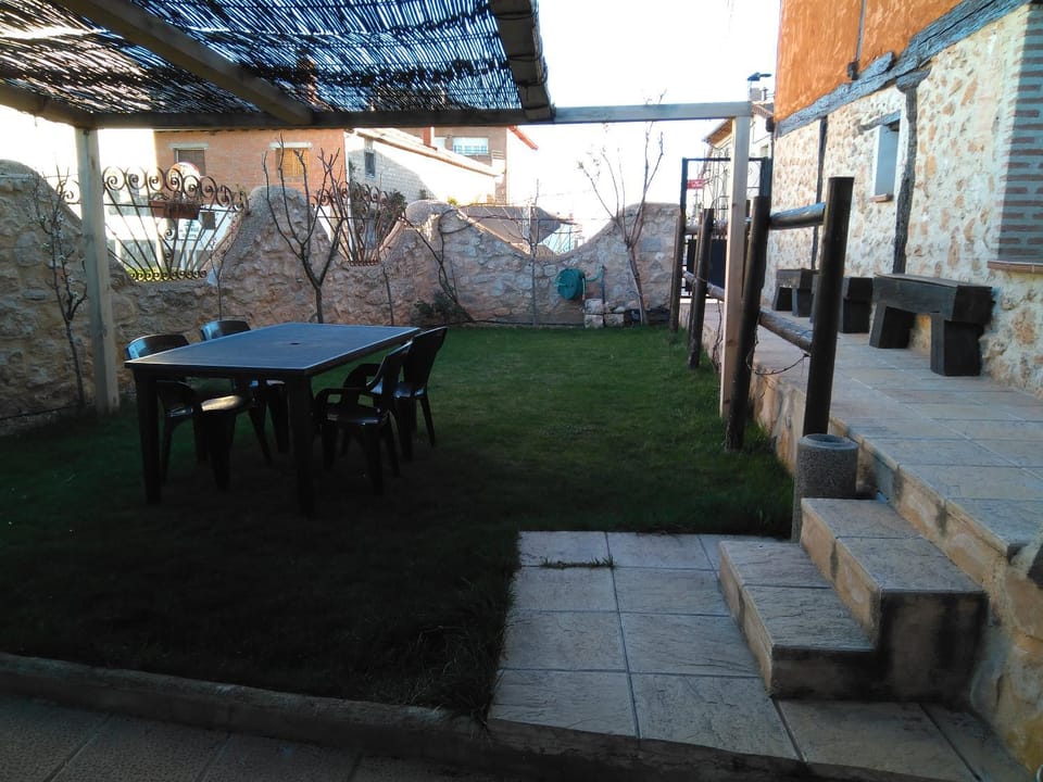 Garden, Balcony/Terrace