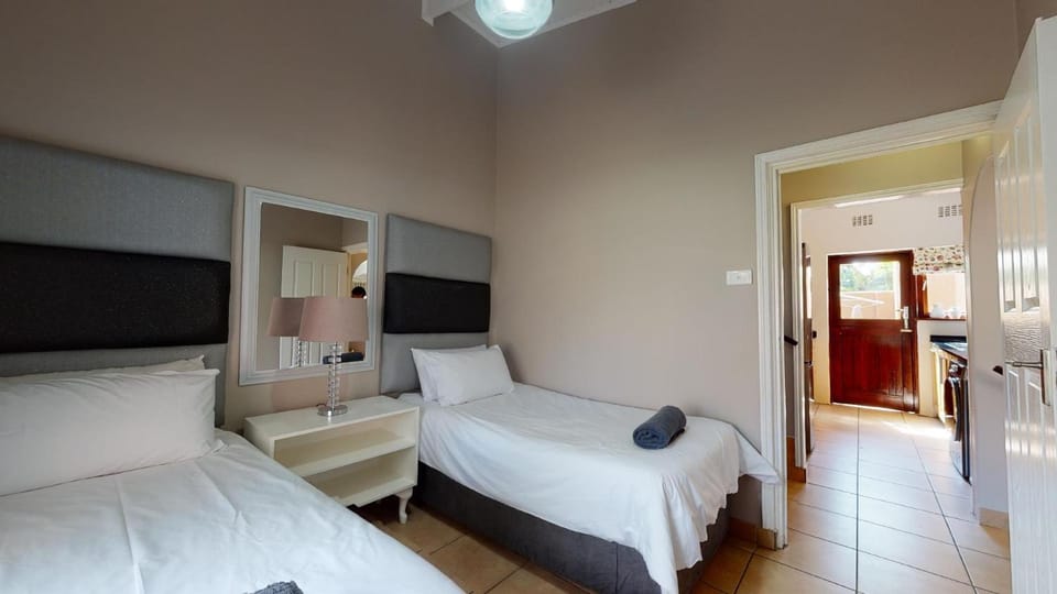 Bed, Bedroom, air conditioner