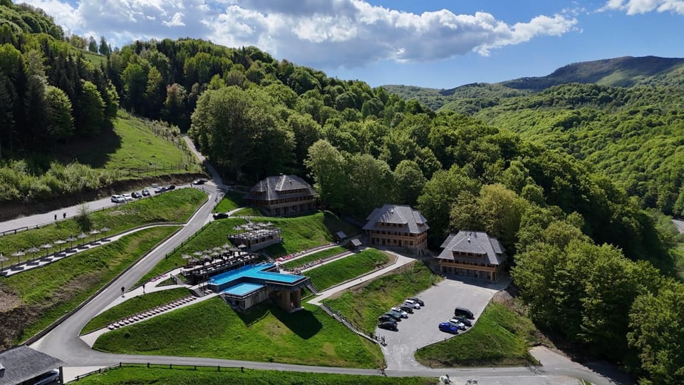 Pensiunea Pă Coastă Bed and Breakfast in Romania