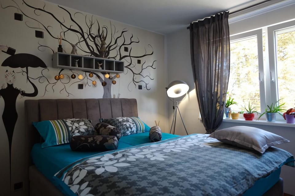 Bed, Bedroom