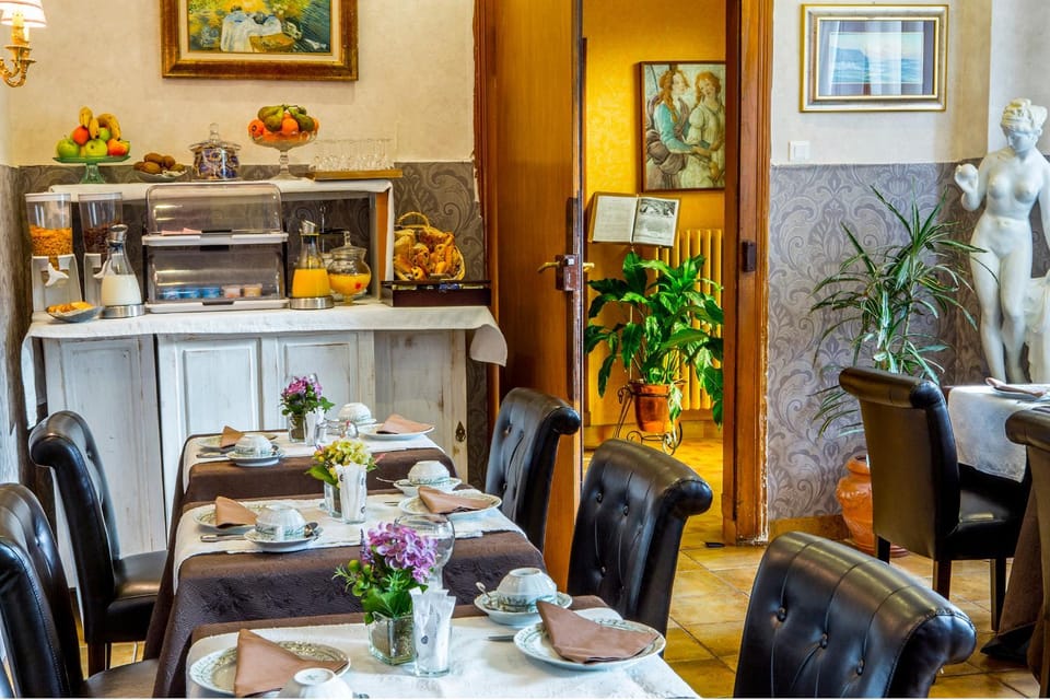 Lounge or bar