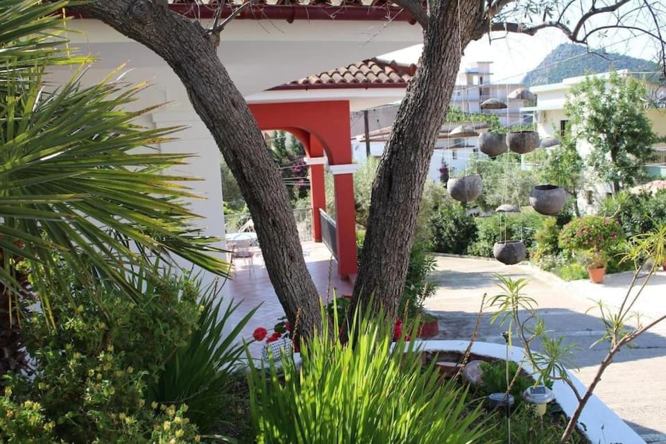Property building, Garden view